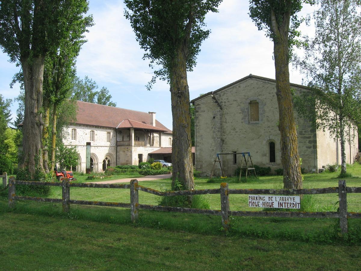 Abbaye Saint Gilbert Saint-Didier-la-Foret Exterior foto